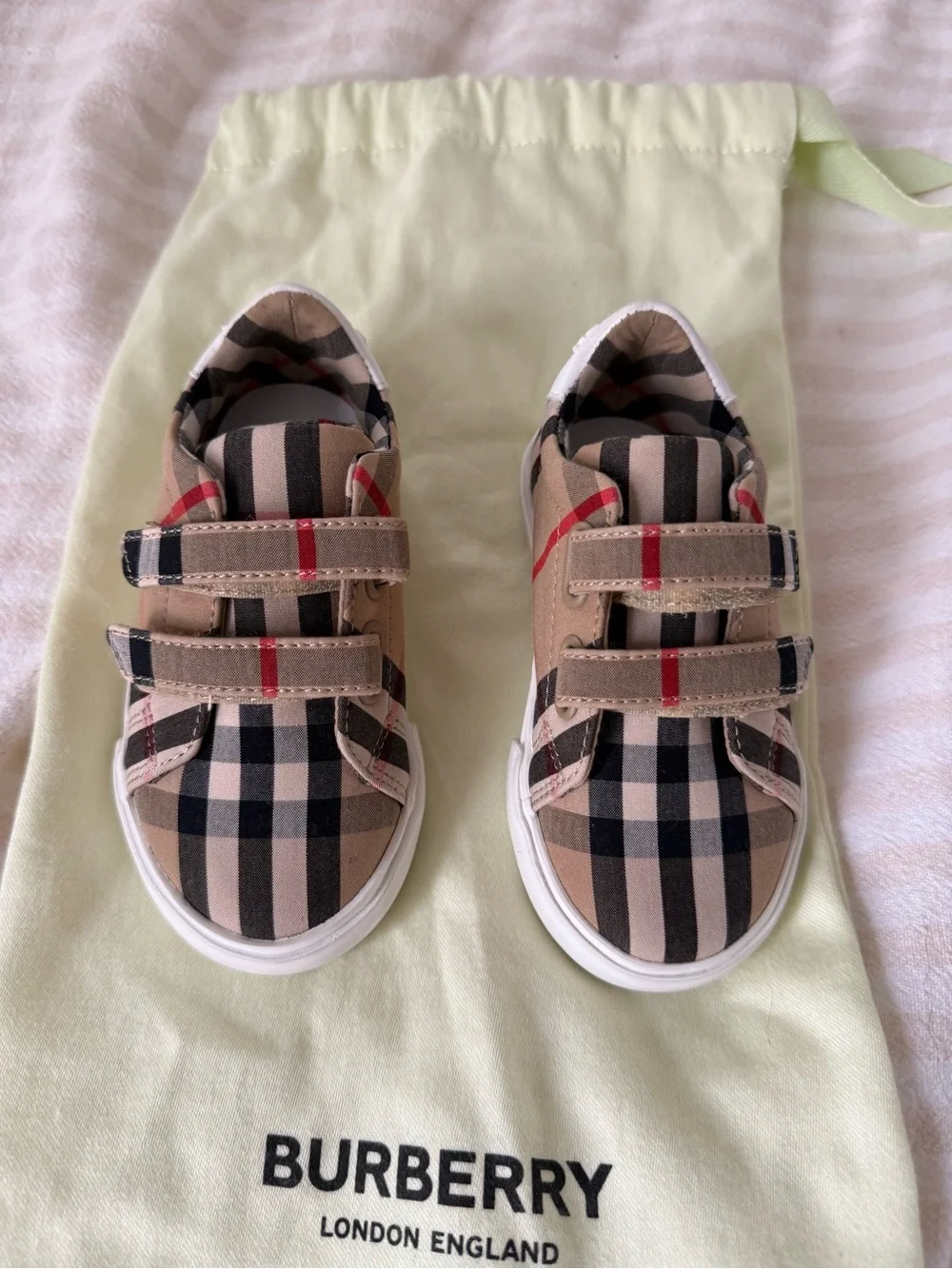 Burberry iconic nova